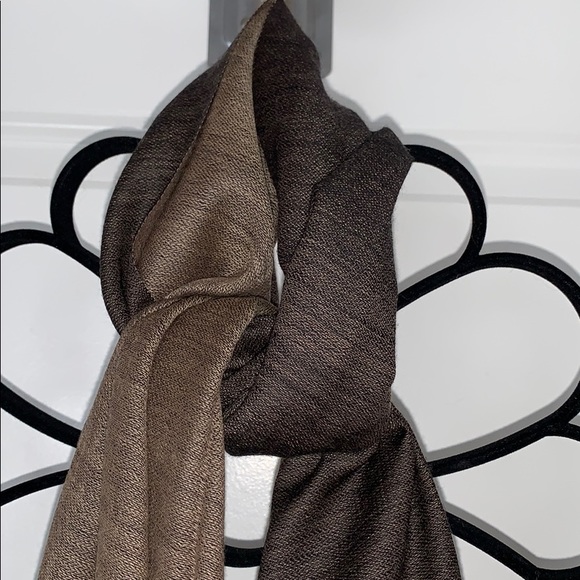 100% Wool Scarf - Picture 2 of 4